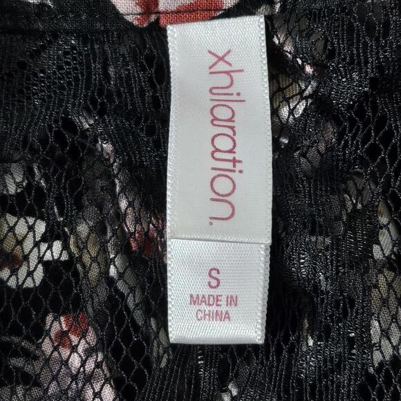 2/$20 Xhilaration Floral Sleeveless Mini Dress with Lace Back Size S - Picture 4 of 6